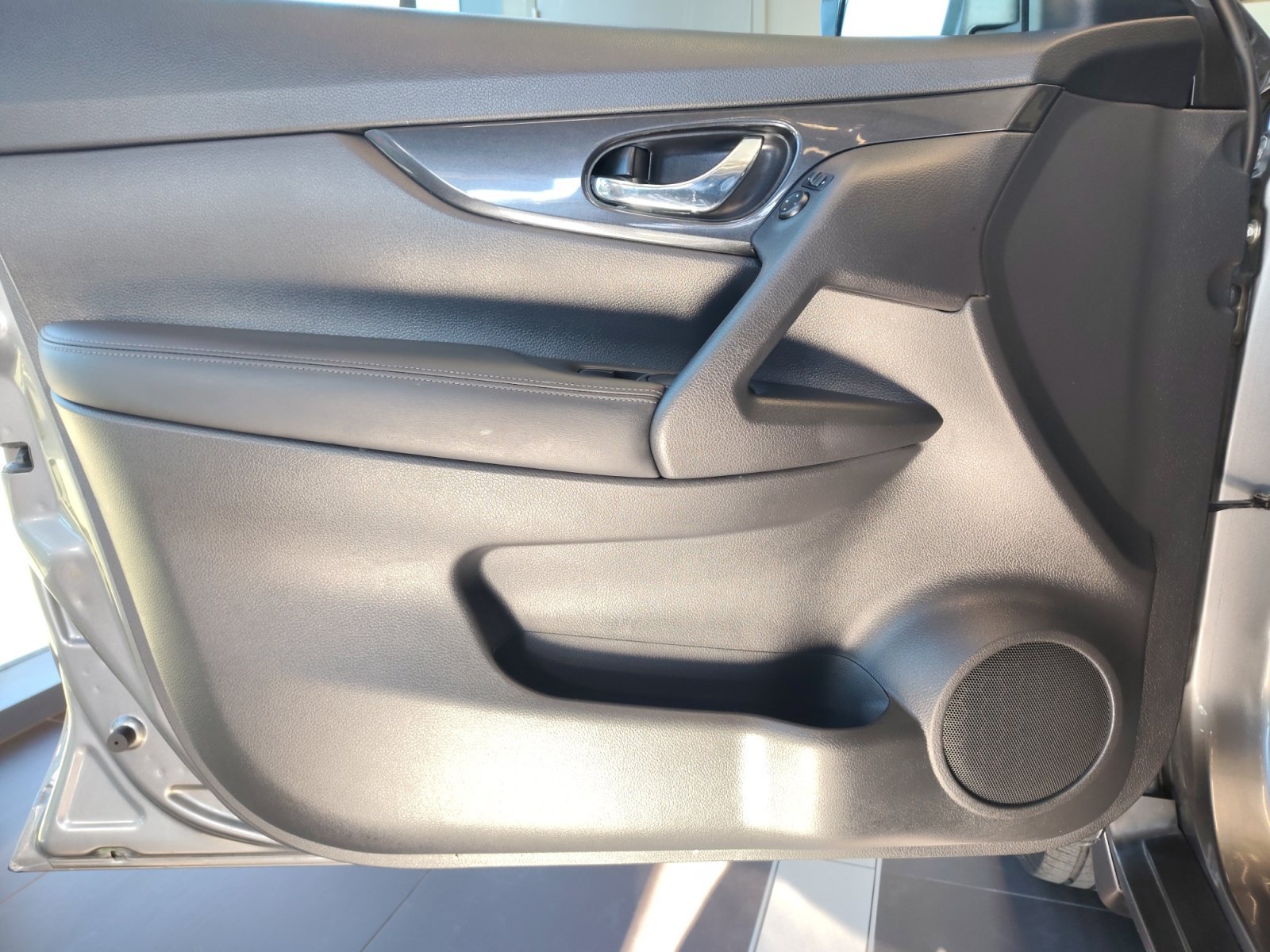 Used 2018 Gun Metallic Nissan SV image 26