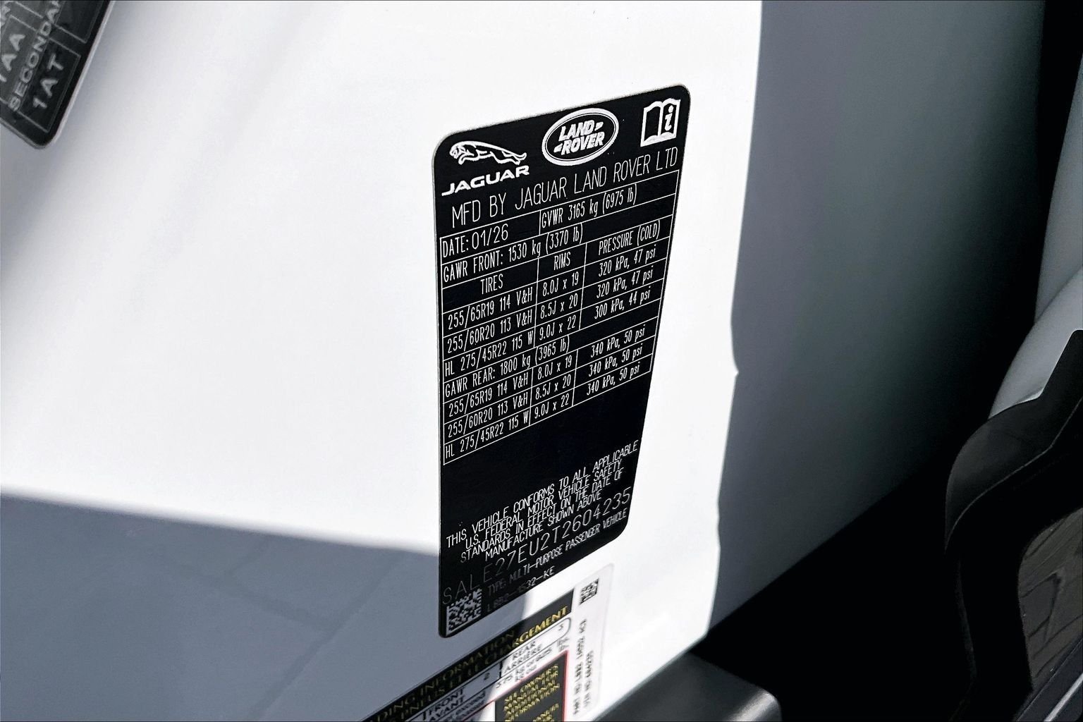 New 2026 Fuji White Land Rover X-Dynamic SE image 13