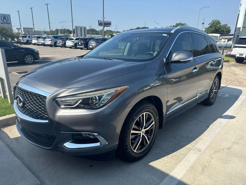 Used 2019 Gray INFINITI LUXE image 1
