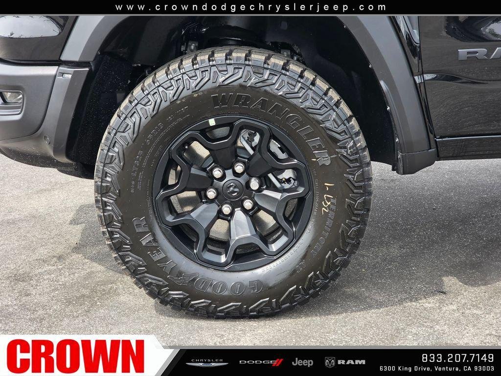 New 2026 Diamond Black Crystal Pearl-Coat Exterior Paint RAM RHO image 9
