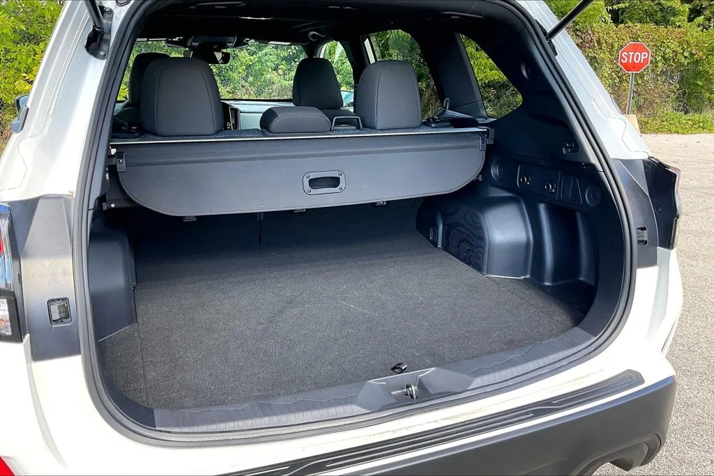 Used 2026 White Subaru Premium image 29