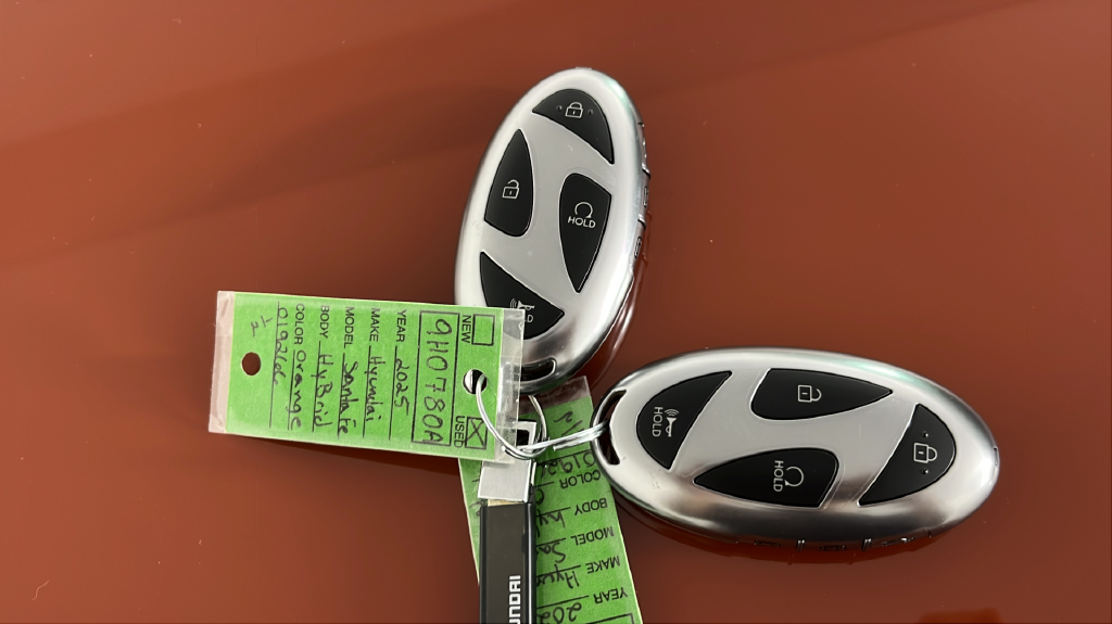 Used 2025 Orange Hyundai Calligraphy image 38