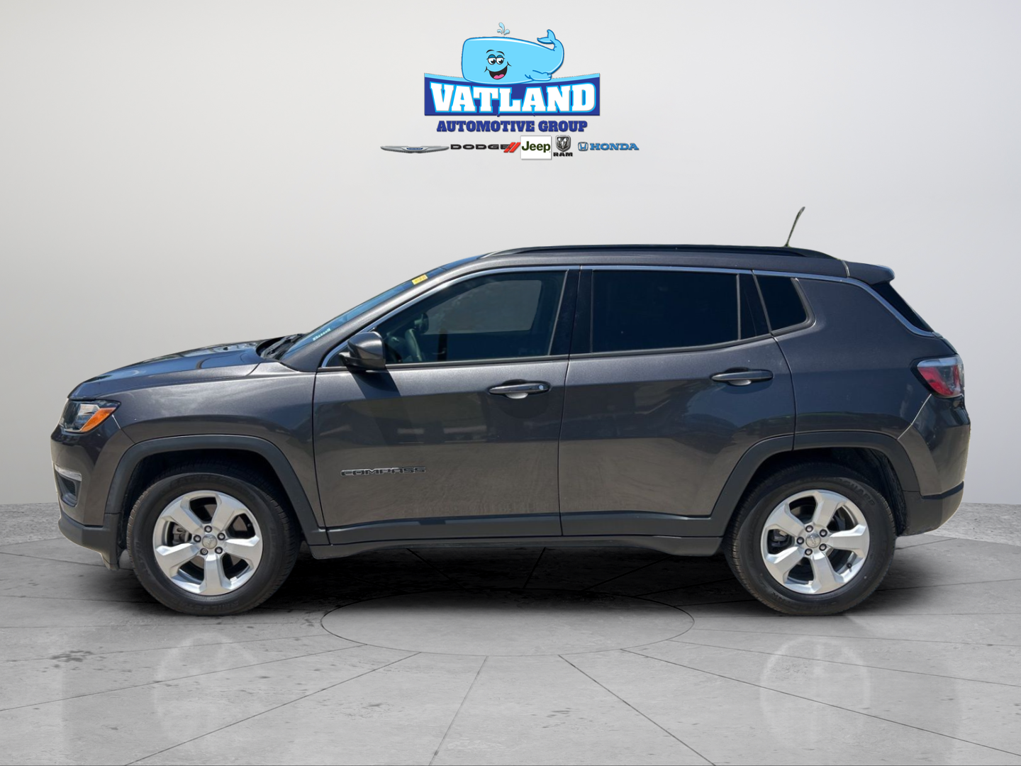 Used 2019 Jeep Compass Latitude with VIN 3C4NJCBB4KT614560 for sale in Owensboro, KY