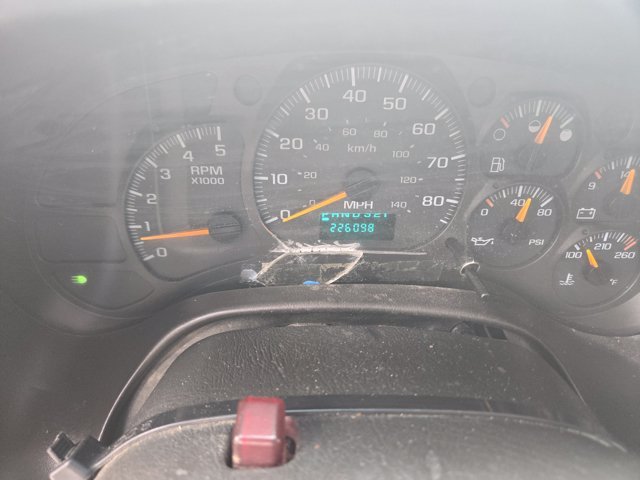 Used 2005  GMC  image 8