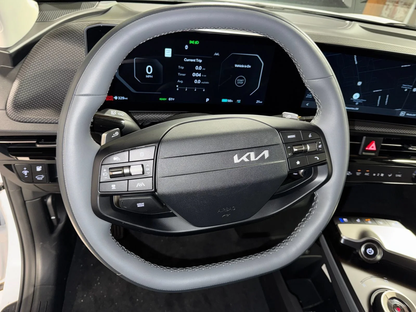 New 2026 Gray Metallic Kia Wind image 19
