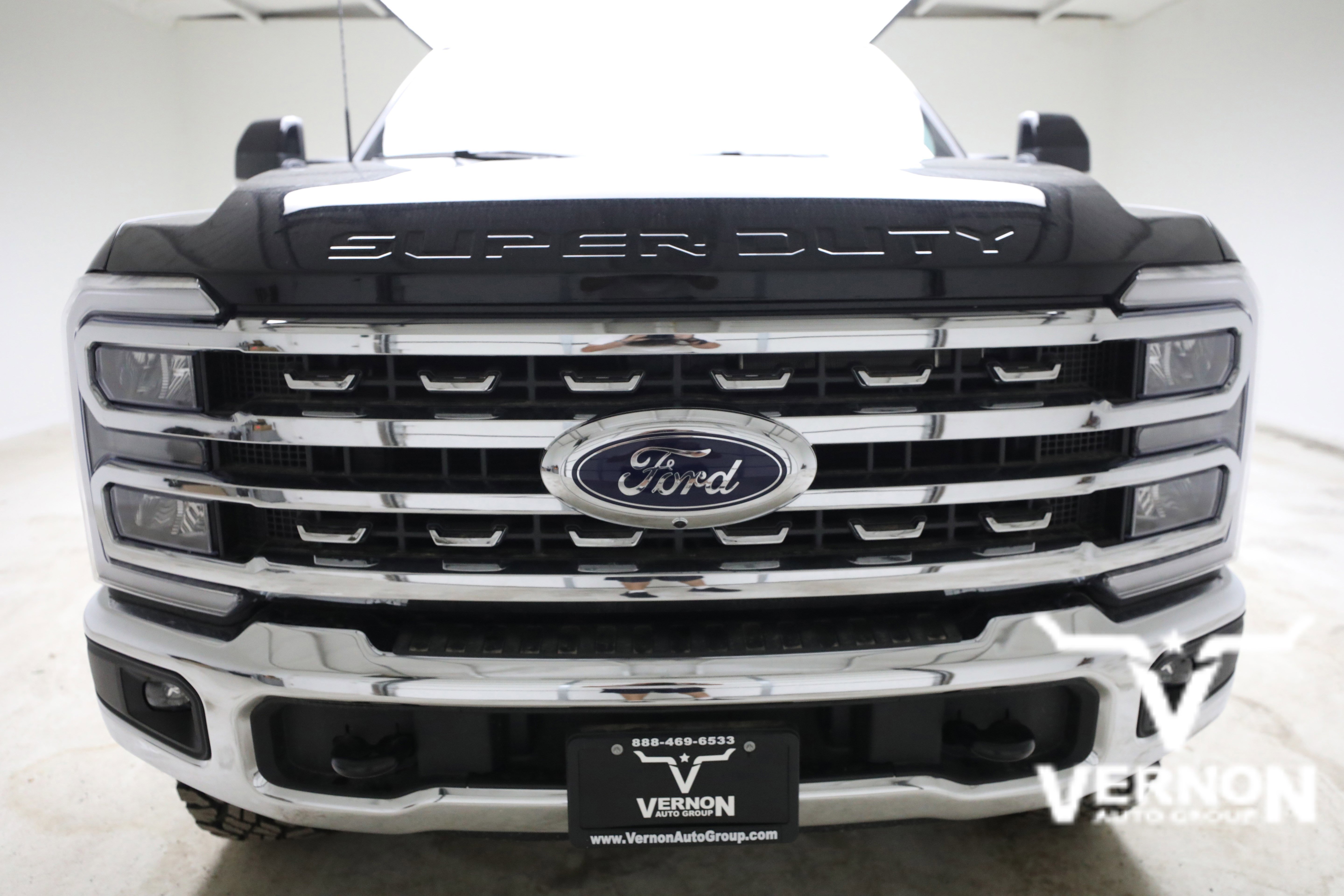 New 2026 Agate Black Metallic Ford  image 8