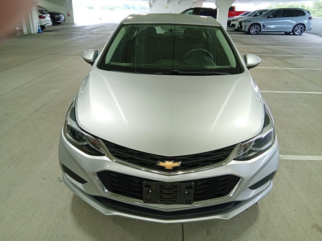 Used 2017 Chevrolet Cruze LT with VIN 3G1BE6SM0HS611480 for sale in Tigard, OR