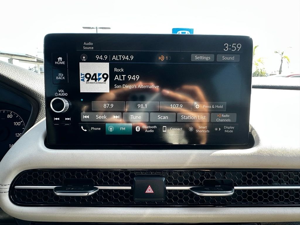 Used 2024  Honda EX-L image 28