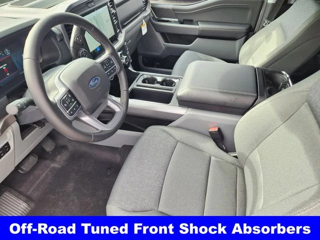 New 2026 Oxford White Ford XLT image 13