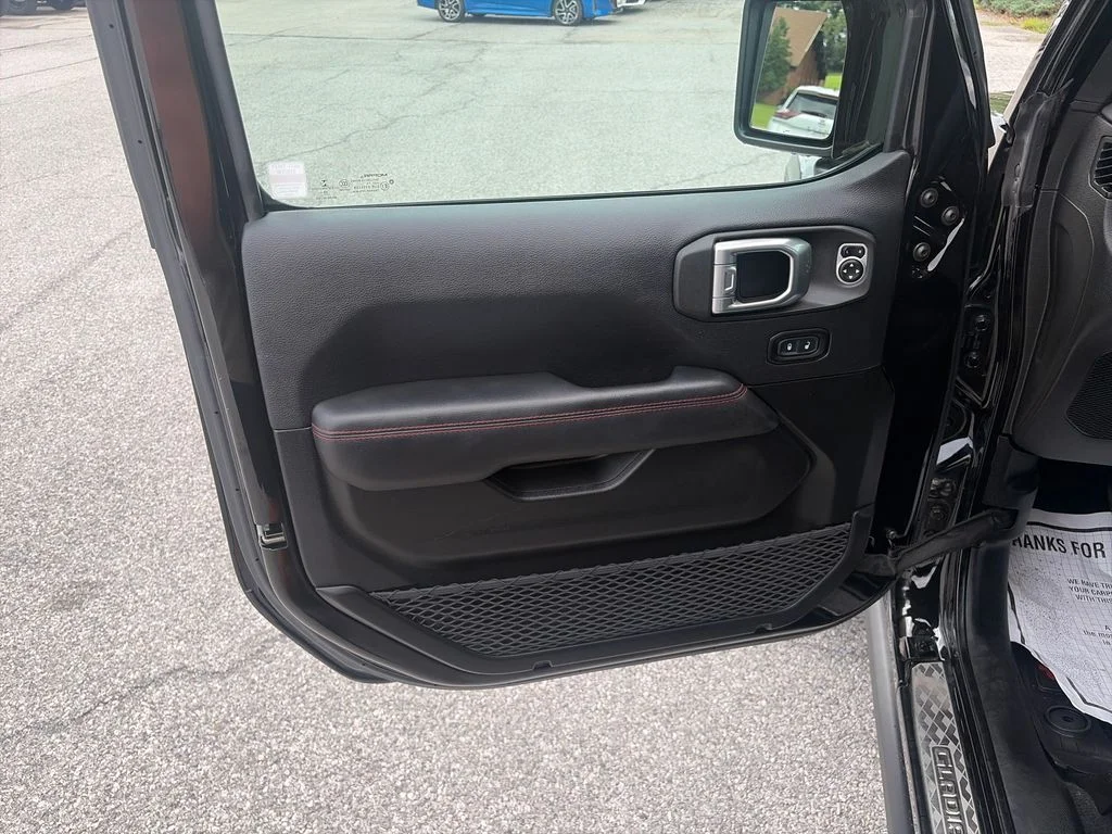 Used 2020 Black Jeep Rubicon image 11