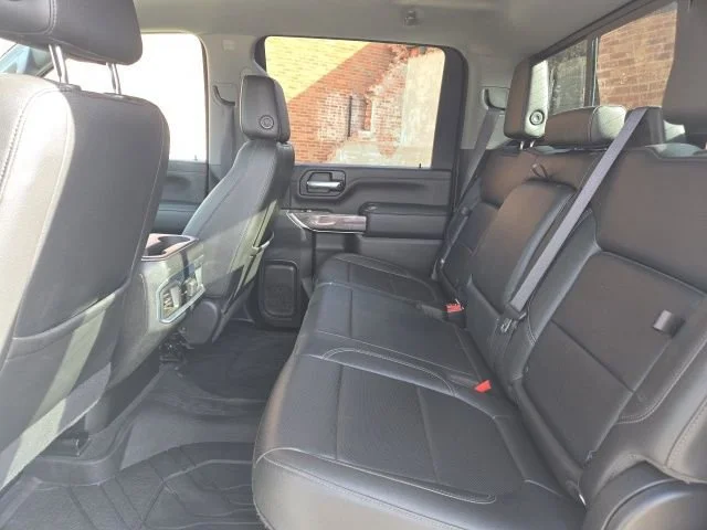 Used 2022 Summit White Chevrolet LTZ image 15