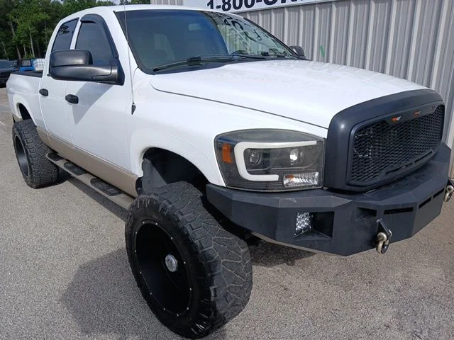 Used 2007 White Dodge Laramie image 1