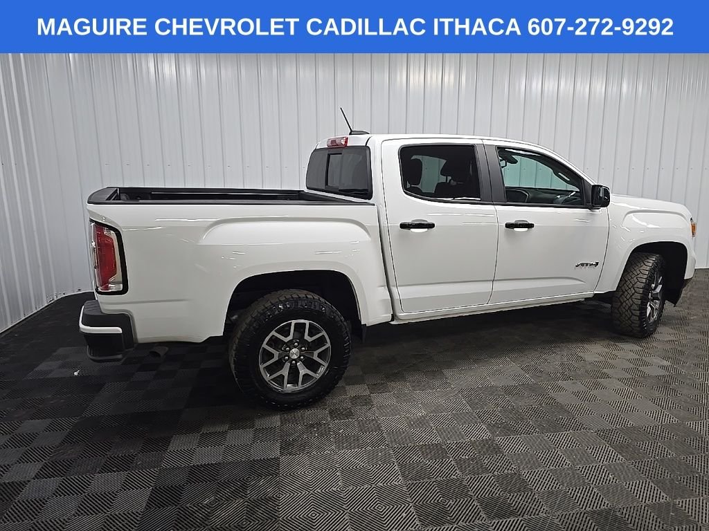 Used 2022 White GMC AT4 w/Leather image 3