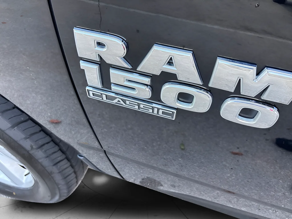 Used 2024 Diamond Black Ram SLT image 34