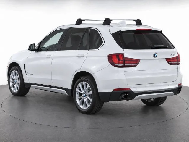 Used 2014 White BMW sDrive35i image 4