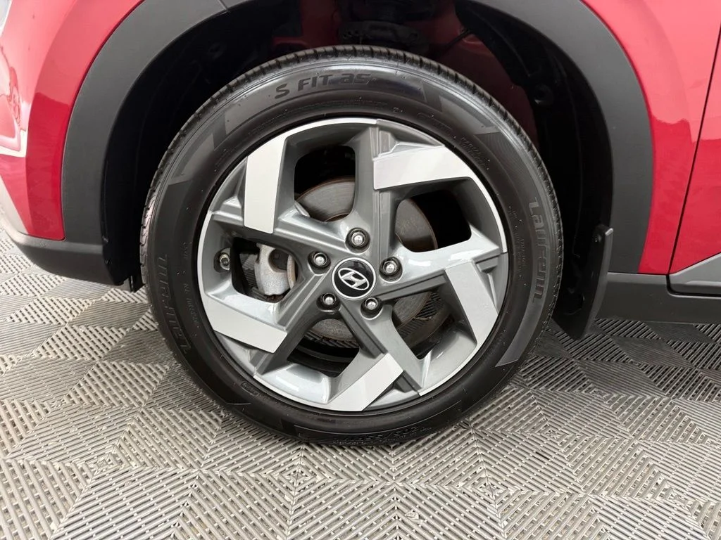 Used 2022 Red Hyundai Limited image 15