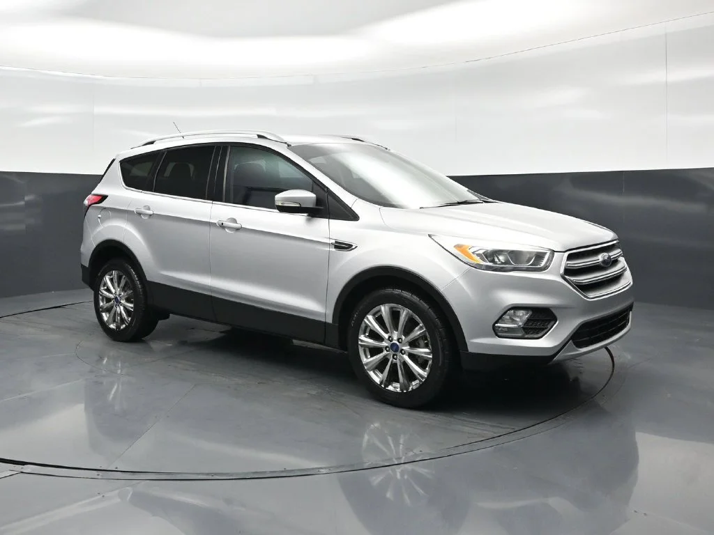Used 2017 Silver Ford Titanium image 23