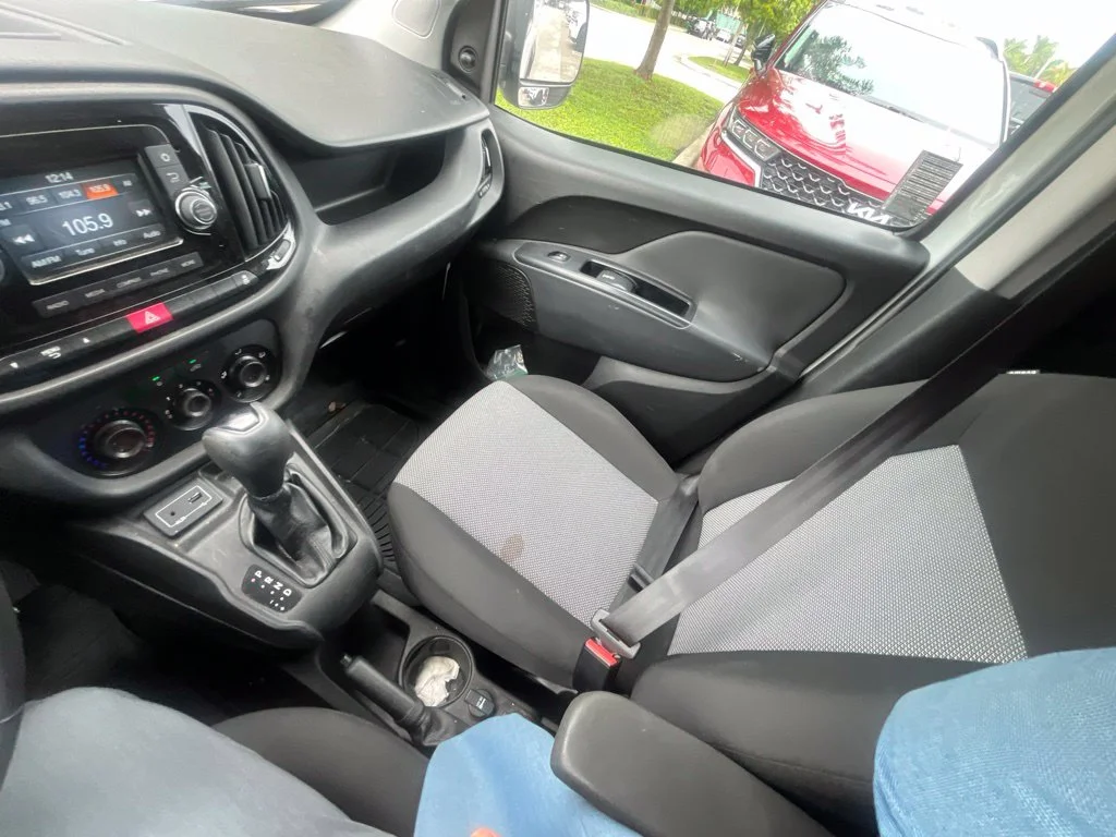 Used 2016 Bright White Ram Tradesman image 18