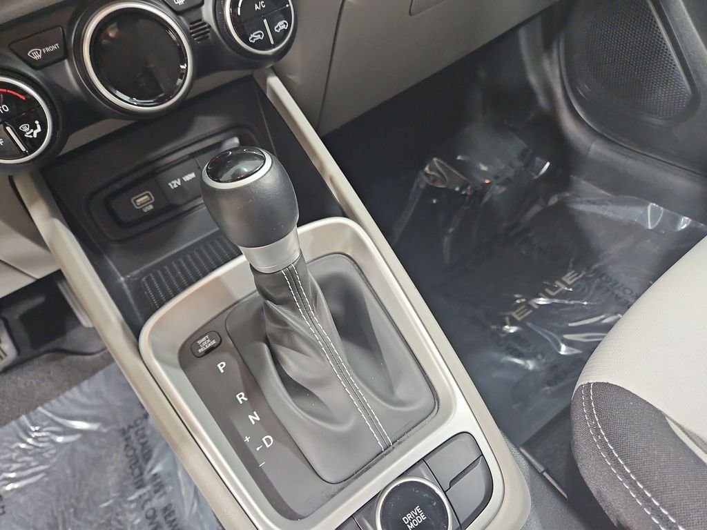Certified Used 2025 Blue Hyundai SEL image 25
