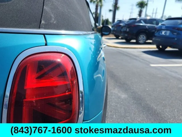 Used 2019 Blue MINI Classic image 26