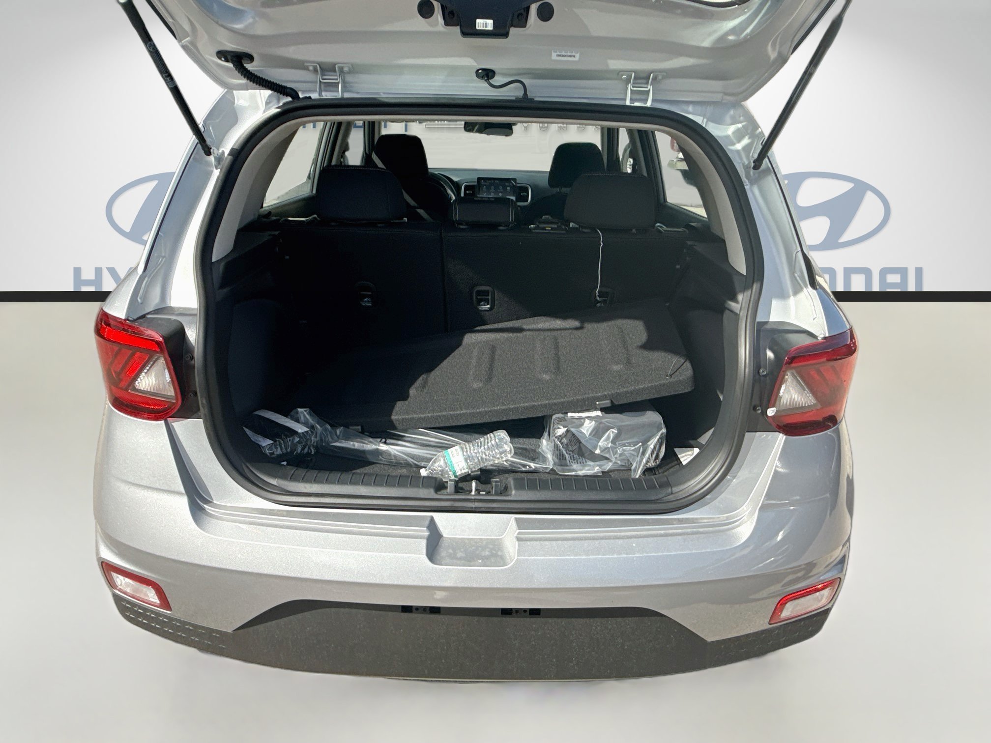 New 2026 Shimmering Silver Hyundai SEL image 42