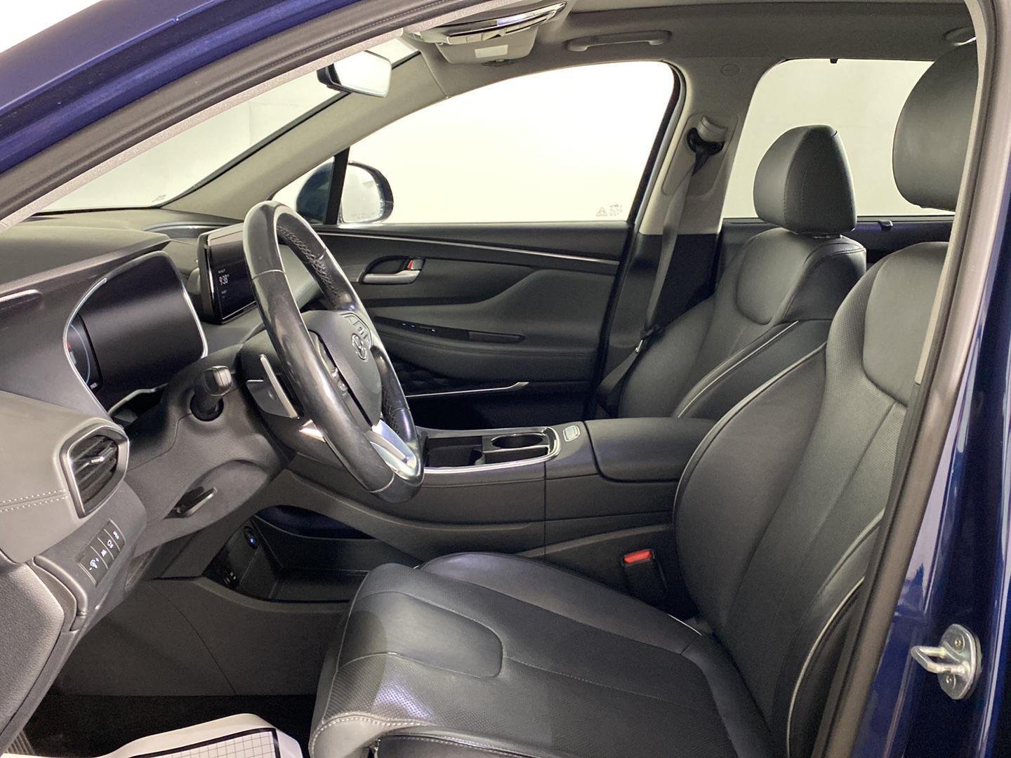 Used 2021 Stormy Sea Hyundai Limited image 11