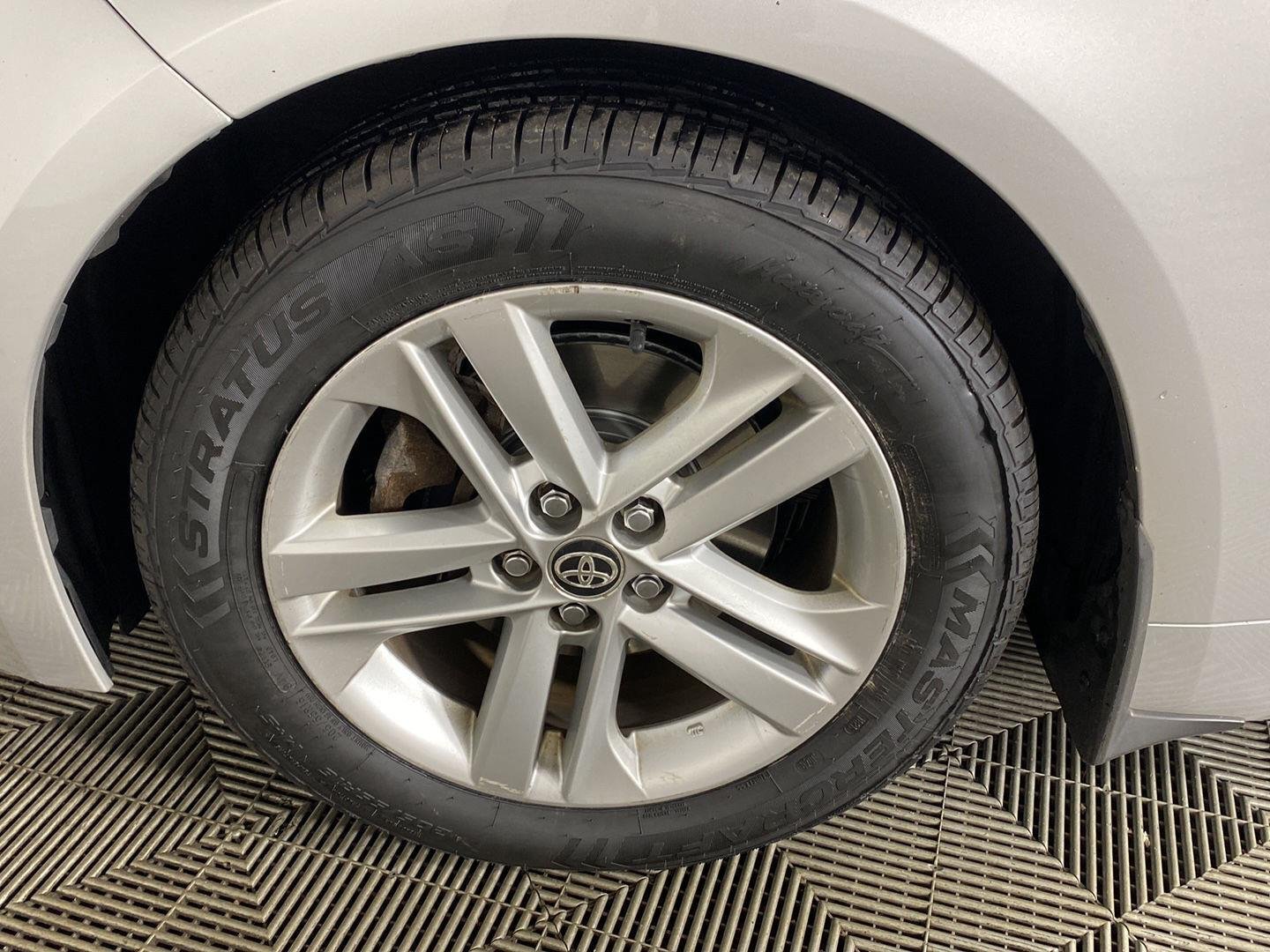 Used 2019 Classic Silver Metallic Toyota SE image 11