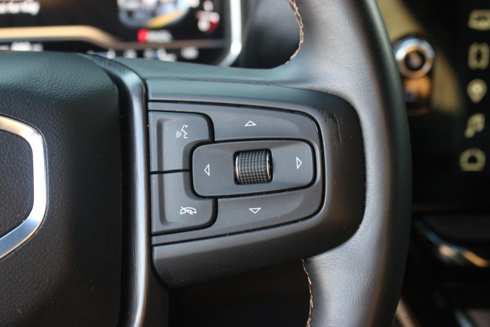 Used 2024 Onyx Black GMC AT4 image 20