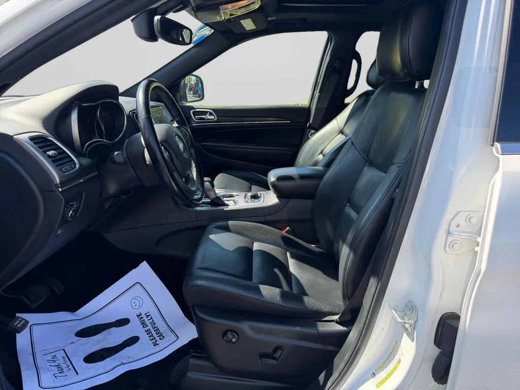 Certified Used 2020 White Jeep Limited image 10