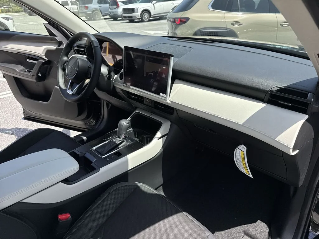 New 2026 Jet Black Mica Mazda 2.5 S Preferred AWD image 32