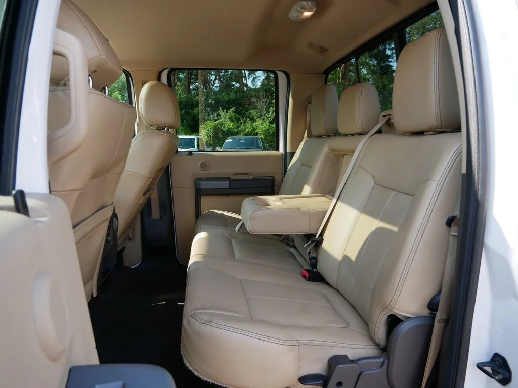 Used 2012 White Ford Lariat image 11