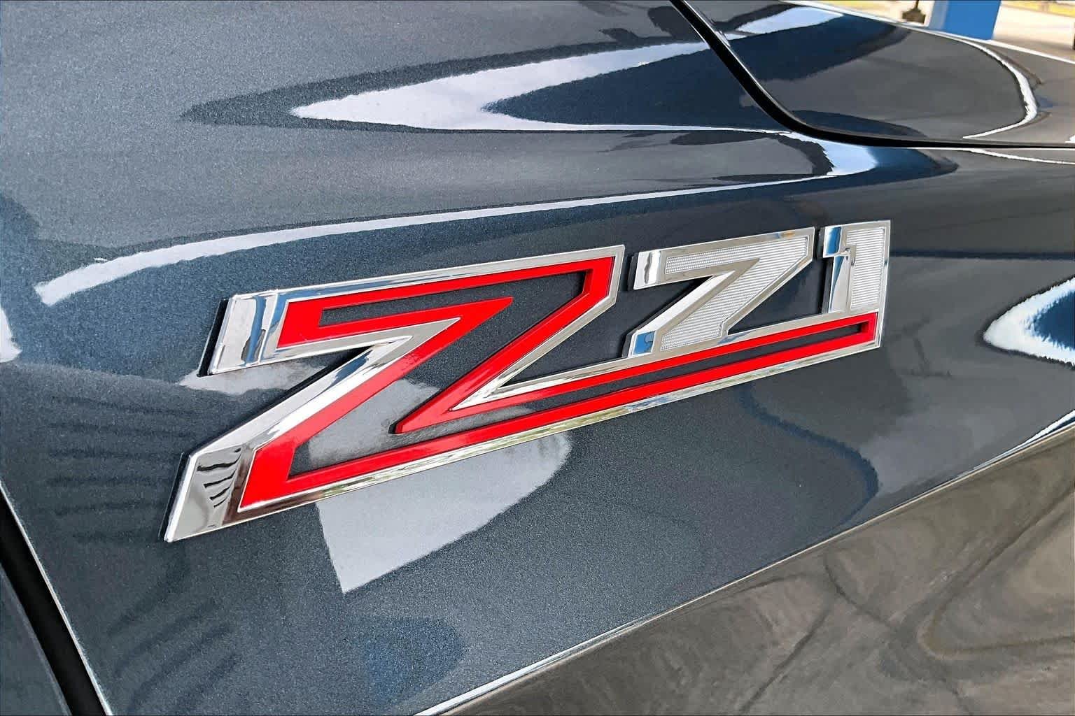 Used 2021 Shadow Gray Metallic Chevrolet Z71 image 10
