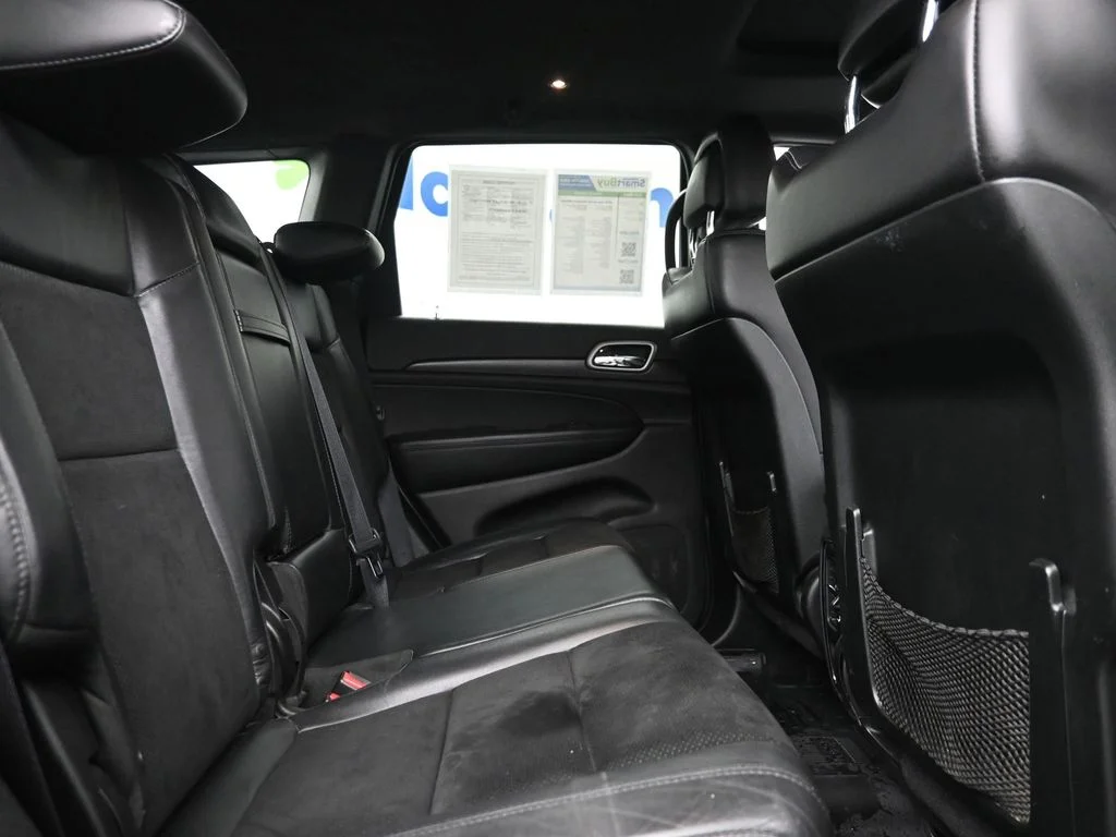 Used 2018 Red Jeep Altitude image 10