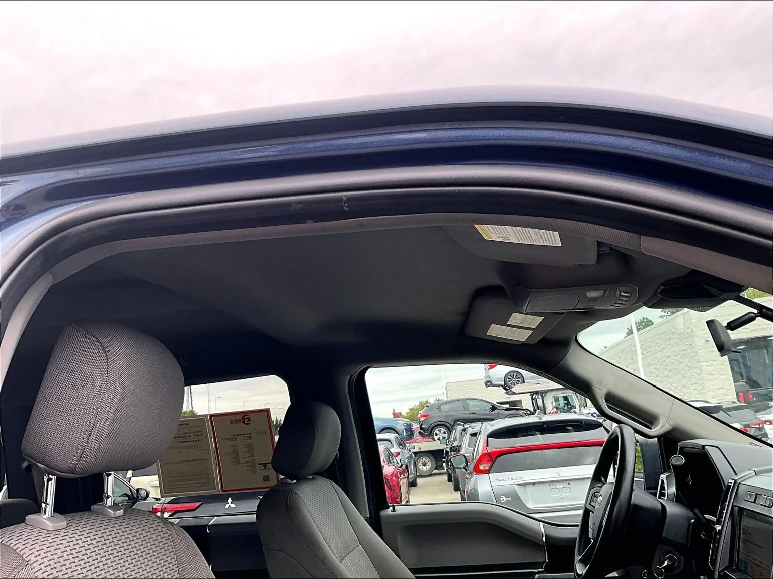 Used 2019 Blue Ford XLT image 24