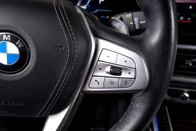 Used 2024 Black Sapphire Metallic BMW xDrive40i image 41