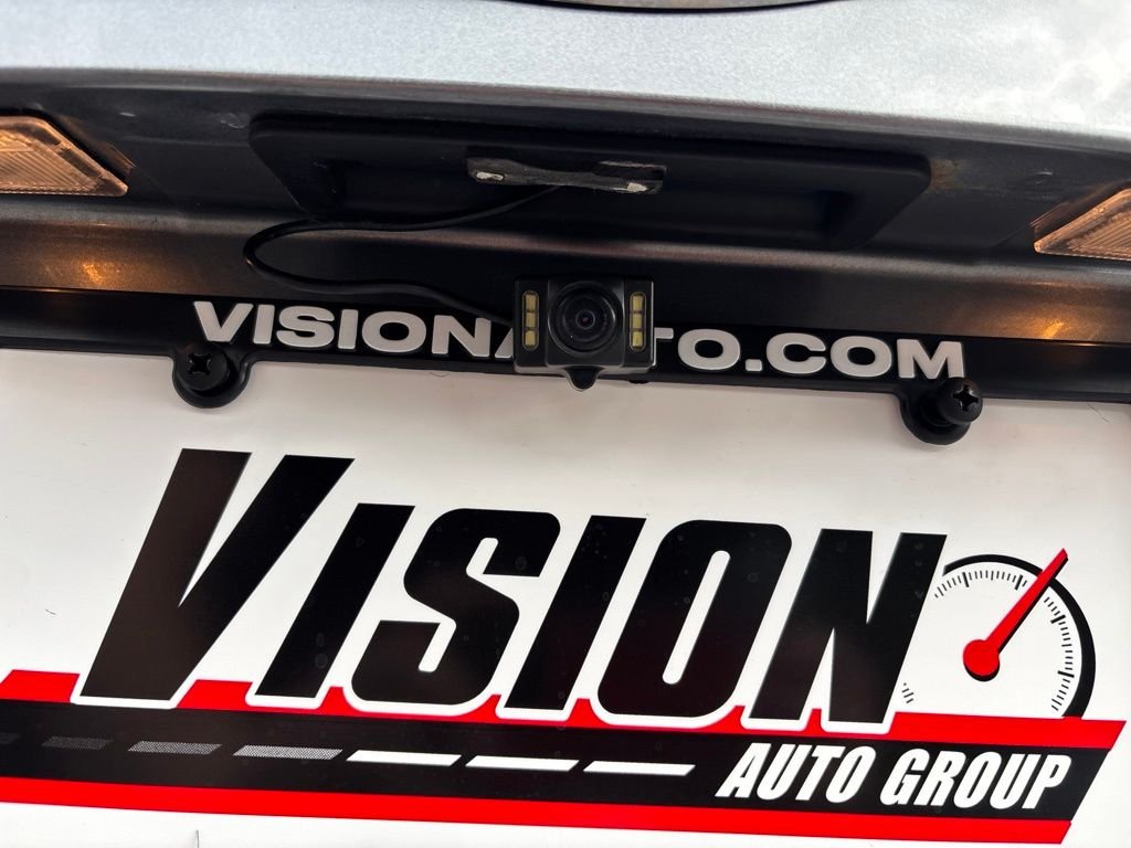 Used 2018 Gray Hyundai SE image 30
