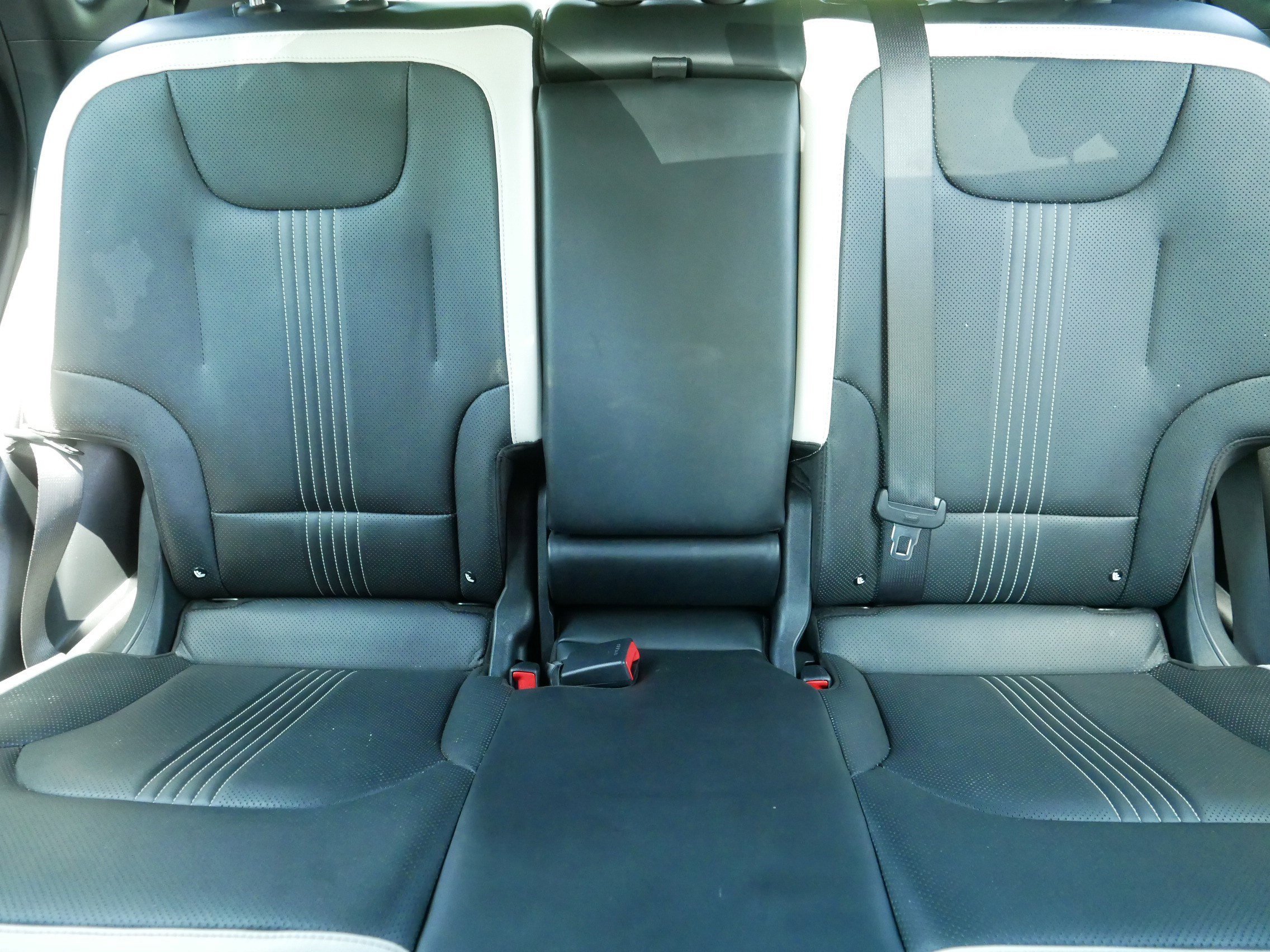 Certified Used 2023 Yacht Blue Kia GT-Line image 13