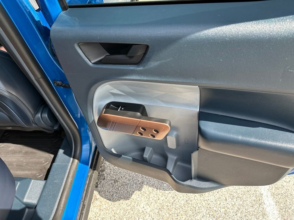 Used 2022 Blue Ford Lariat image 16