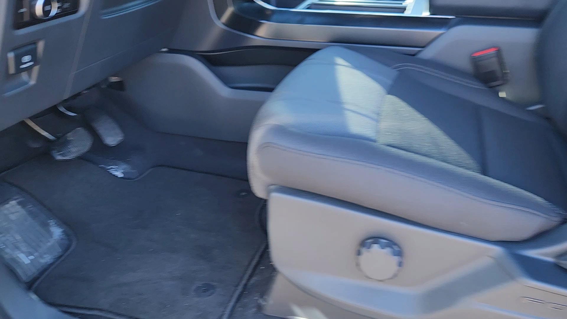 New 2026 Carbonized Gray Metallic Ford STX image 30