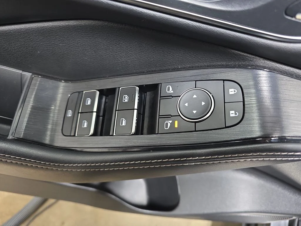 Used 2023 Gray Nissan Platinum image 28