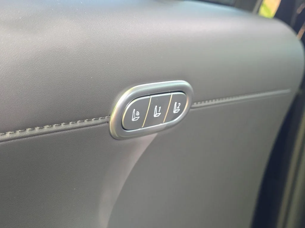 Used 2026 Abyss Black Pearl Hyundai Calligraphy image 35