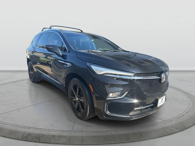 Pre-Owned 2024 Buick Enclave Essence
