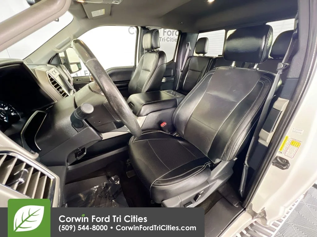 Used 2015 White Platinum Clearcoat Metallic Ford Lariat image 23