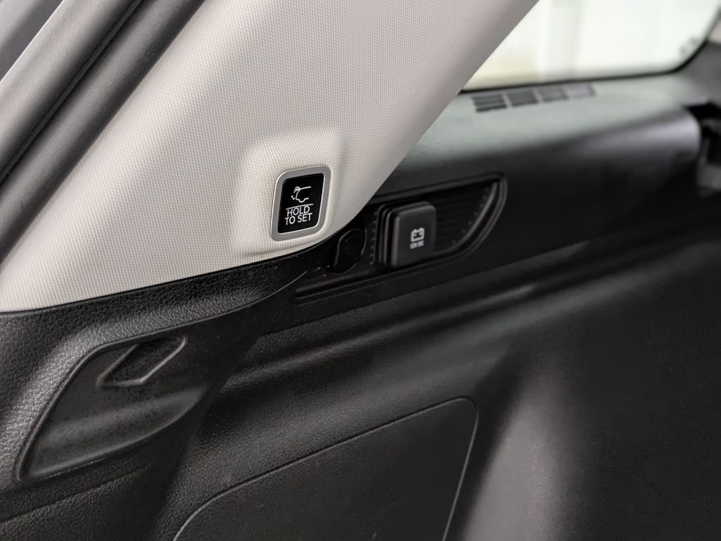 Used 2023 Silver Jeep 4xe image 21