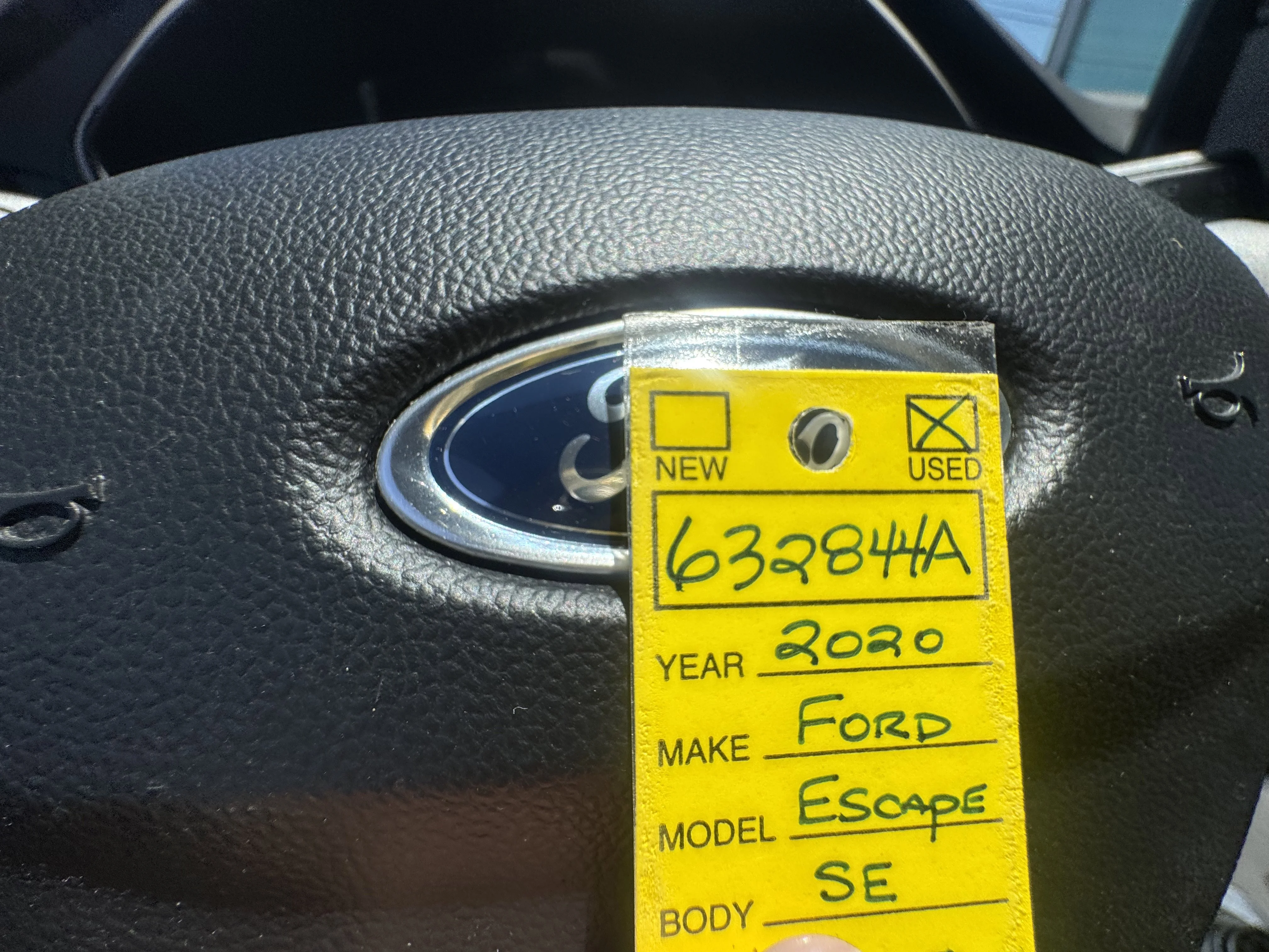 Used 2020 Blue Metallic Ford SE image 17