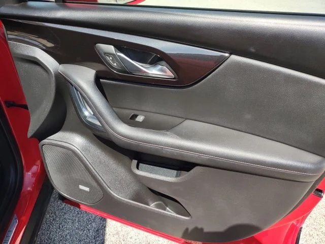 Used 2019 Red Chevrolet RS image 24
