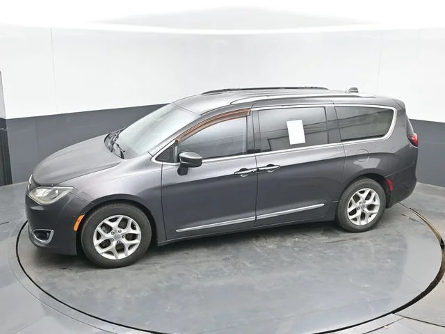 Used 2017 Gray Chrysler Touring L Plus image 36