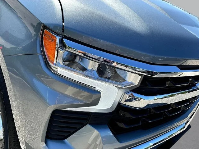 Used 2024 Gray Chevrolet LT image 35