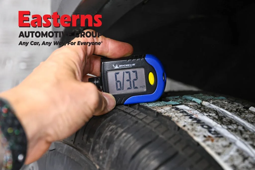 Used 2020 Blue Jeep Sport image 28