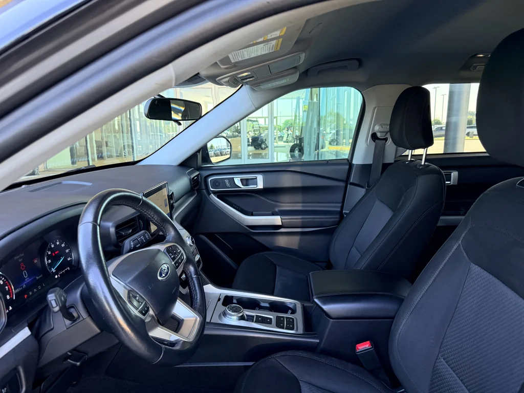 Used 2024 Carbonized Gray Metallic Ford XLT image 11